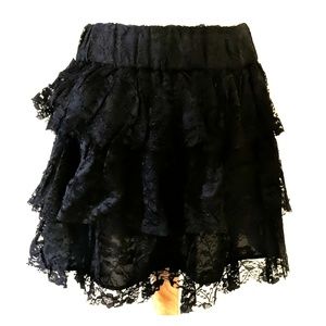 NWT Wet Seal Tiered Black Lace Mini Skirt